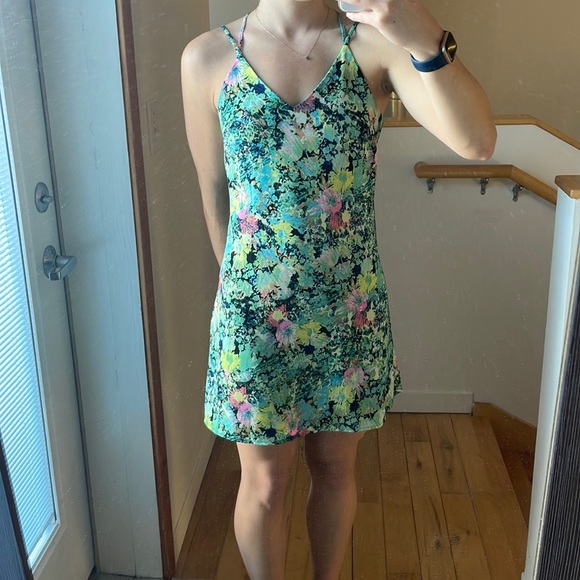 S Mid-length Floral Dress - Picture 3 of 3